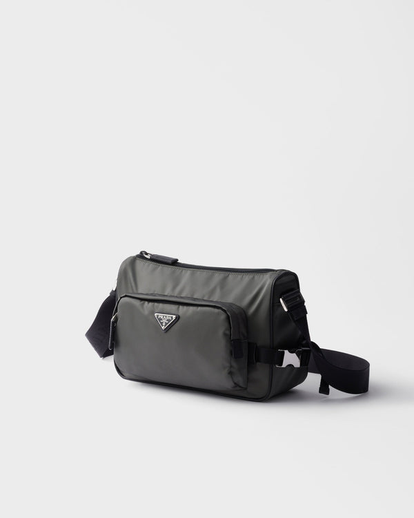 Sac de taille moyenne porté épaule en Re-Nylon et cuir Saffiano