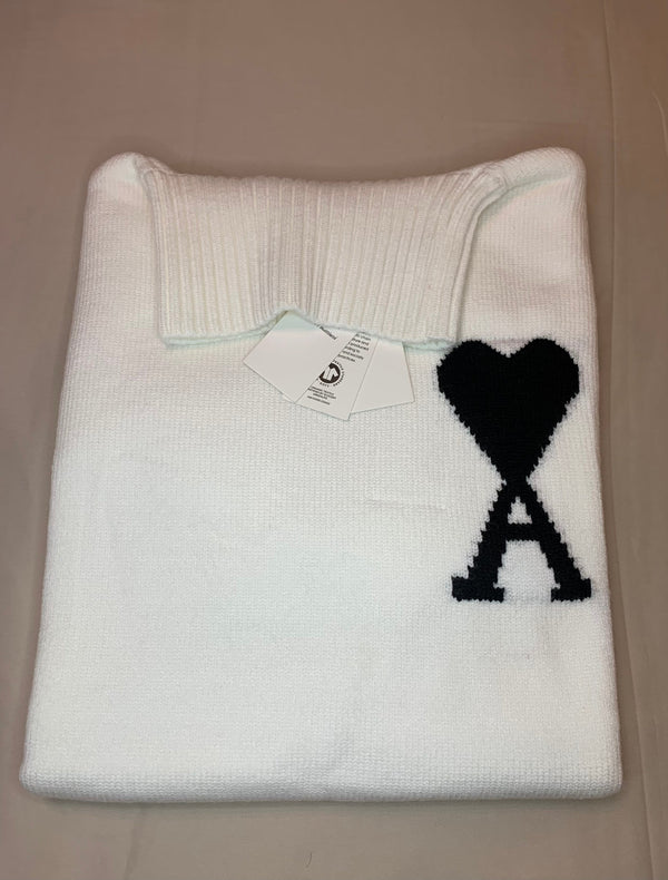 Pull blanc à petit logo ami de cœur noir