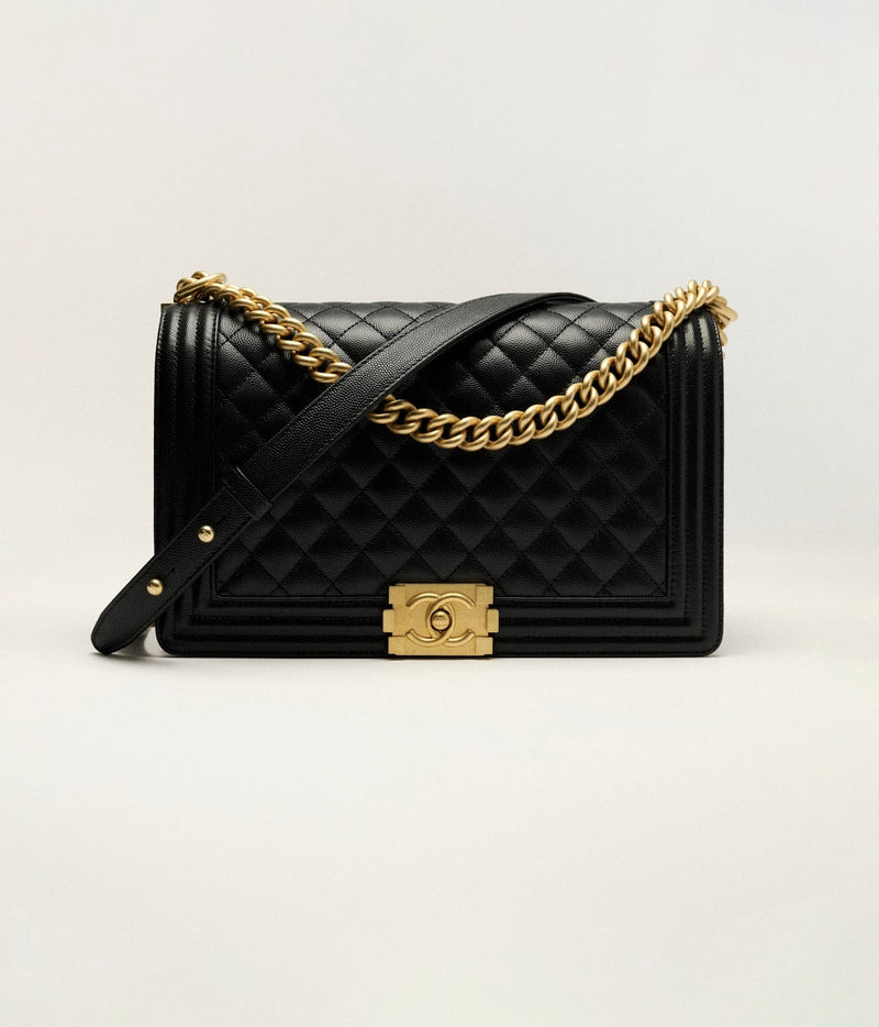 GRAND SAC BOY CHANEL
