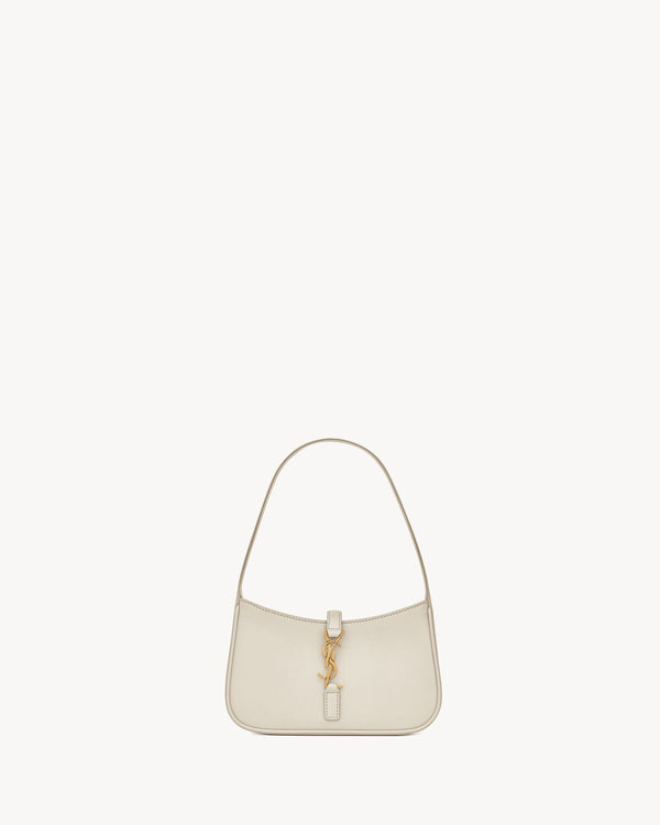 LE 5 À 7 MINI EN CUIR LISSE
