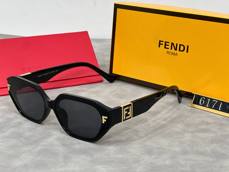 Lunettes de soleil Fendi