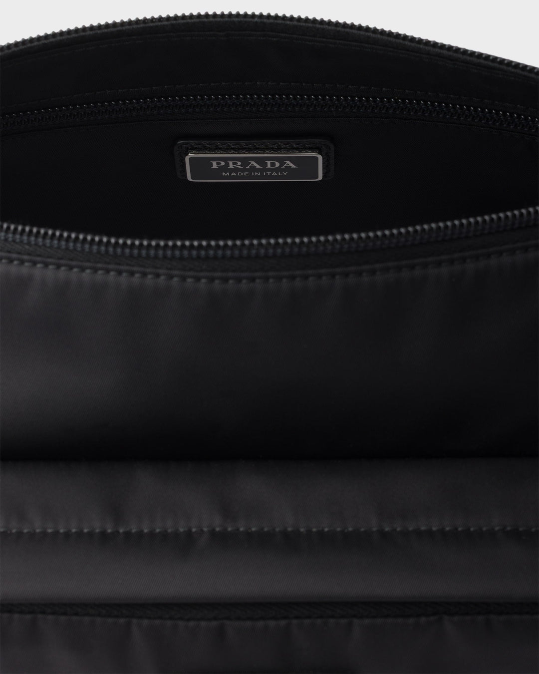 Sac de taille moyenne porté épaule en Re-Nylon et cuir Saffiano