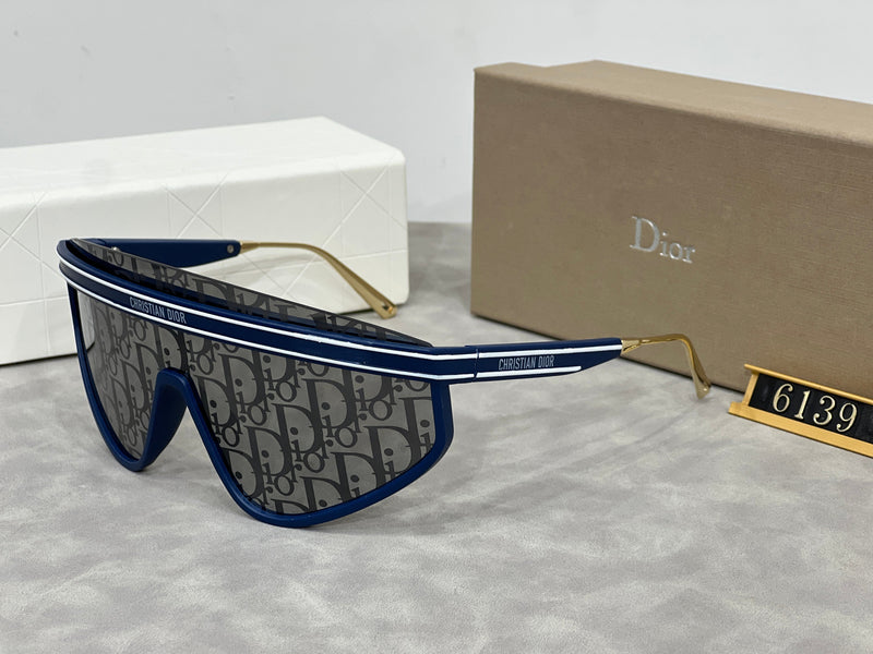 Lunettes de soleil Dior