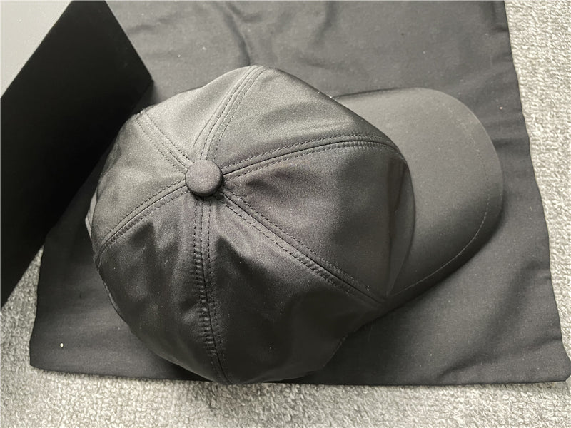 Casquette channel