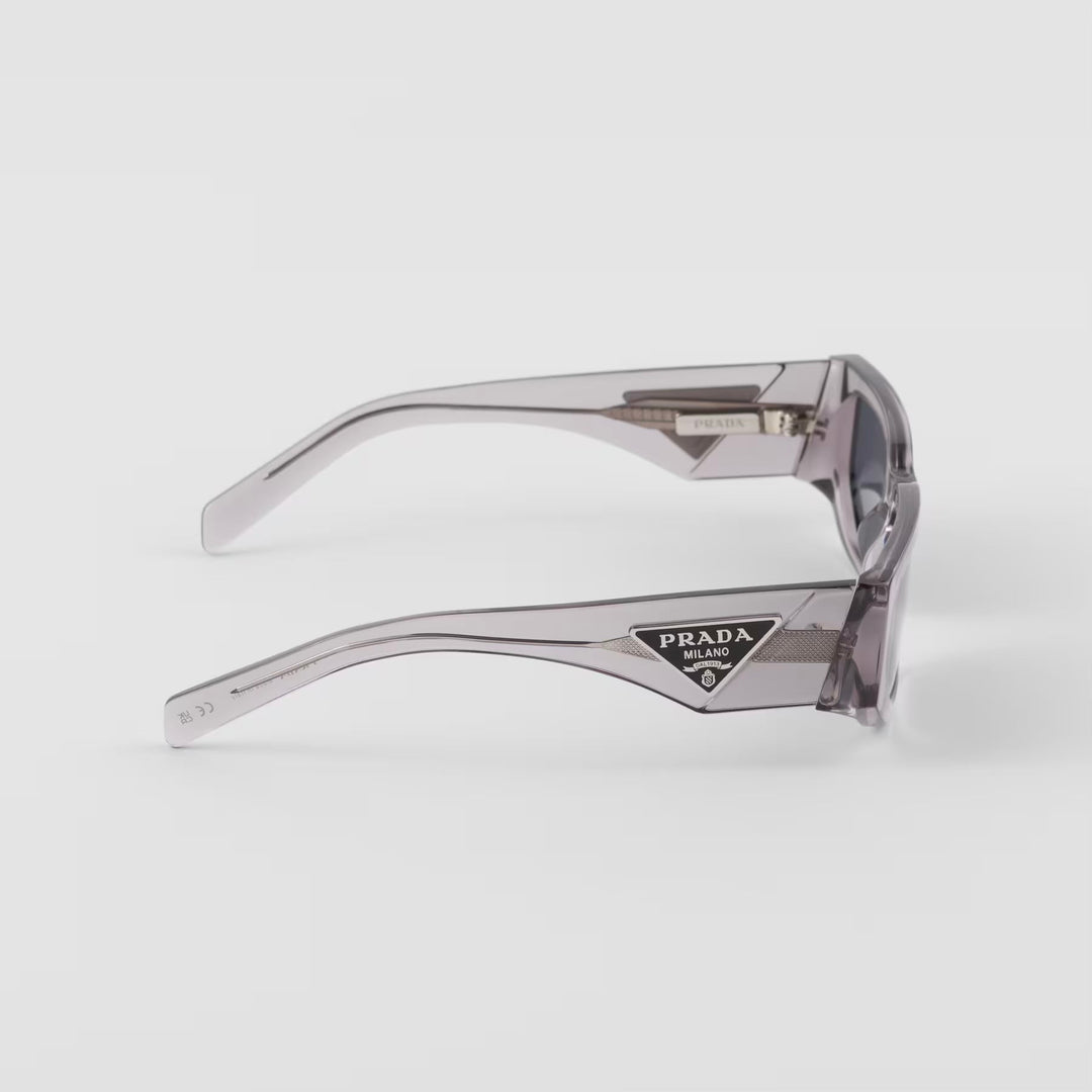 Lunettes de soleil avec logo triangulaire