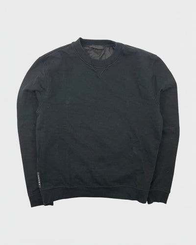 Prada pull