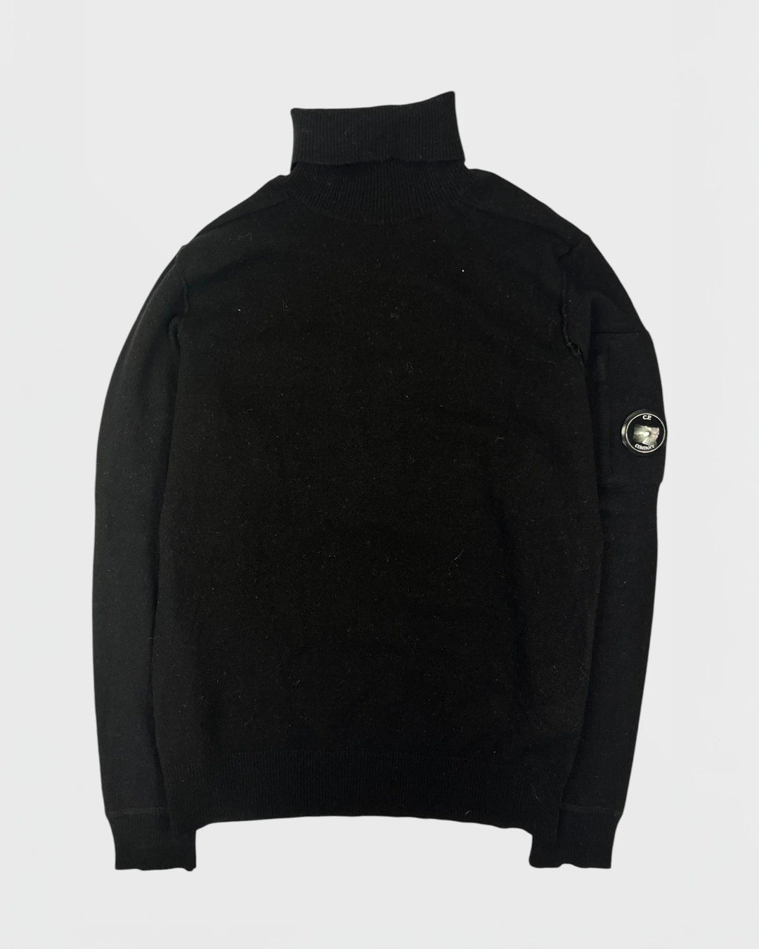 C.P company pull