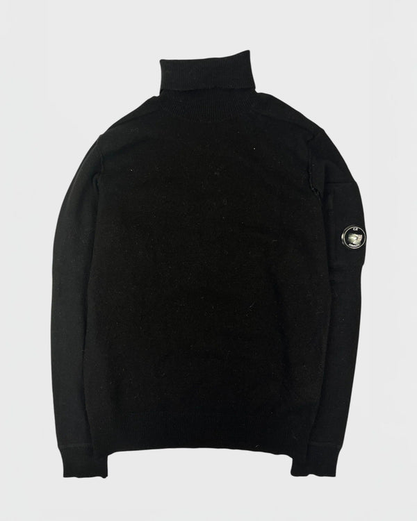 C.P company pull