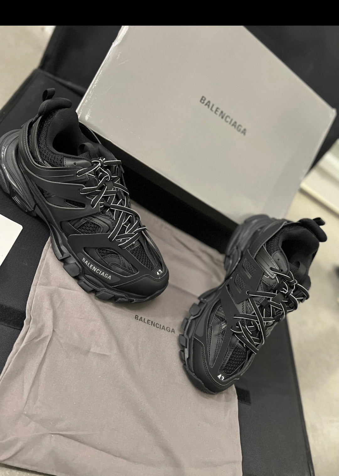 Blncg track noir