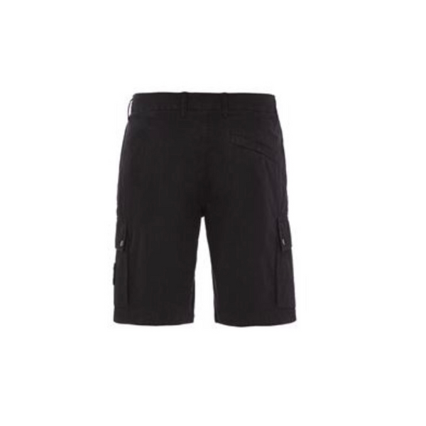 Short Stone Island